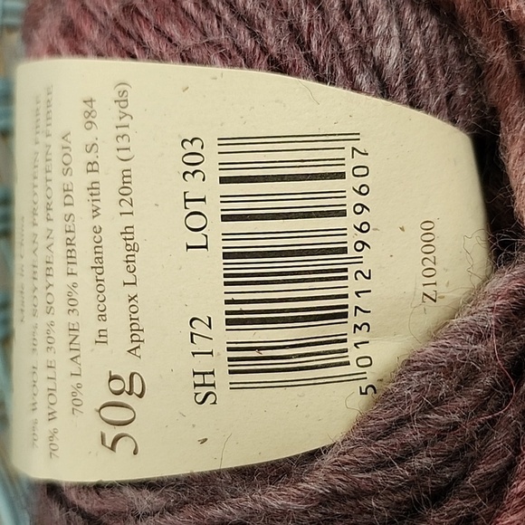 Rowan Tapestry 524 Yds Mauve Purple Self-Stripping Gradient Wool Blend Yarn NWT - Picture 4 of 4